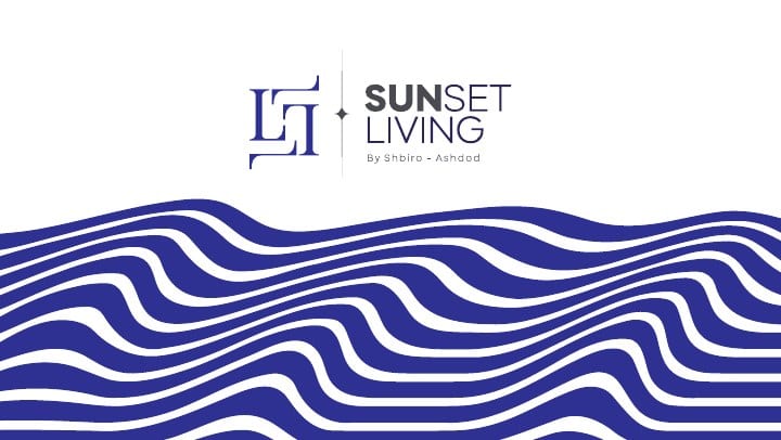 לוגו Sunset Living עם שפה גרפית של גלים בכחול ולבן